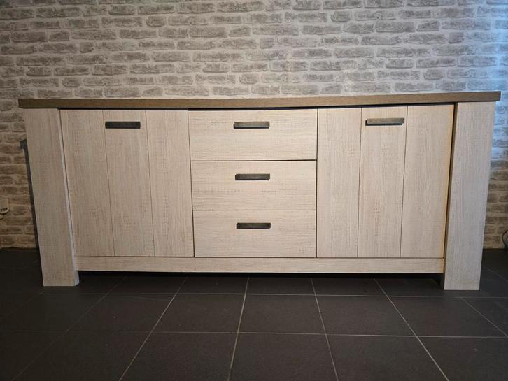 Mooie landelijke dressoir 200x46cm., Huis en Inrichting, Kasten | Dressoirs, Zo goed als nieuw, 150 tot 200 cm, 25 tot 50 cm, Eikenhout