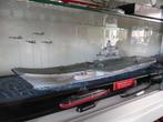 1/350 KUZNETSOV Carrier in zeediorama gebouwd, Hobby en Vrije tijd, Modelbouw | Boten en Schepen, Ophalen, Zo goed als nieuw, 1:200 of kleiner