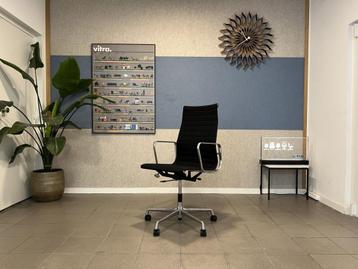 Vitra | Eames | EA 119 | Zwart Hopsak - Aluminium | 1x beschikbaar voor biedingen