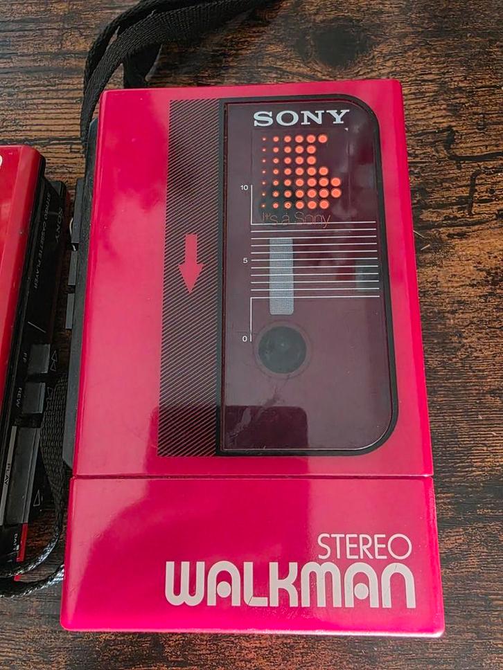 2 x Sony walkman WM-F 9 en de WM-22, Audio, Tv en Foto, Walkmans, Discmans en Minidiscspelers, Walkman, Ophalen of Verzenden