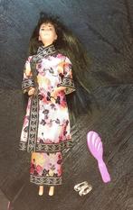 Barbie China jaren 90, Verzamelen, Poppen, Ophalen of Verzenden, Zo goed als nieuw, Pop