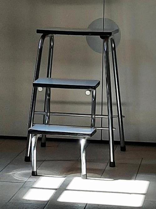 Originele Vintage opklapbare keukentrap in zeer goede staat., Doe-het-zelf en Verbouw, Ladders en Trappen, Gebruikt, Minder dan 2 meter