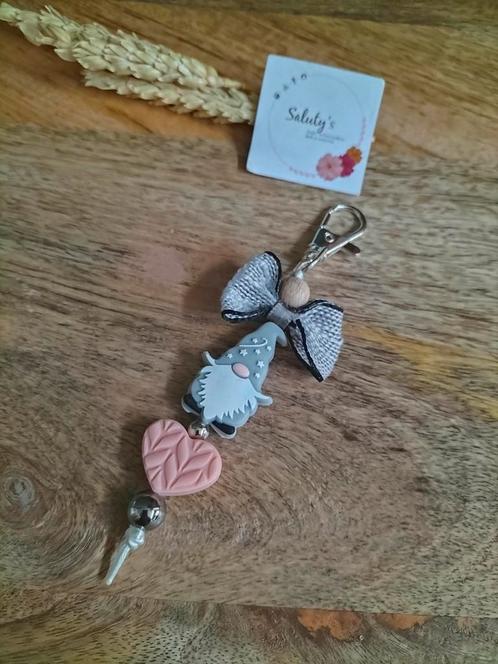 Nieuw • Sleutelhanger • Gnoompje • in 4 kleuren, Verzamelen, Sleutelhangers, Nieuw, Knuffel of Figuurtje, Ophalen of Verzenden