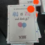 Nieuwe Box met gender reveal kaarten! Leuk voor je party !, Ophalen of Verzenden, Nieuw, Versiering, Geboorte of Huwelijk
