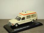 Mercedes W123 300D Krankenwagen Ambulance - Norev 1:43, Auto, Verzenden, Frankrijk, Norev