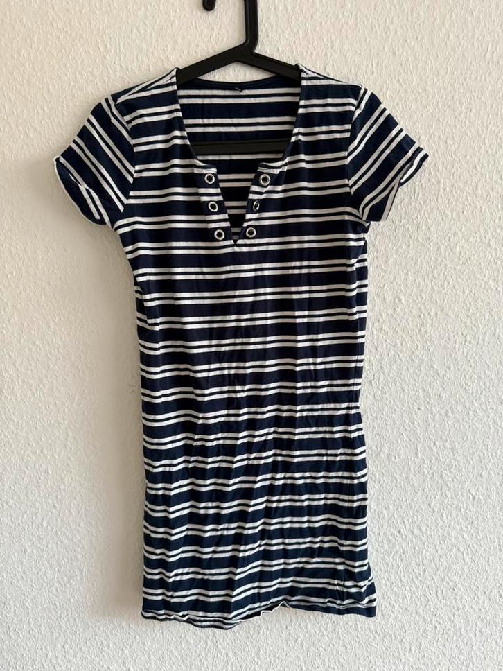 Blauw-wit gestreepte jurk met knoopdetails, maat S, Kleding | Dames, Jurken, Zo goed als nieuw, Maat 36 (S), Blauw, Boven de knie