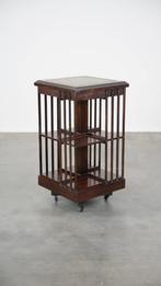 Zeer mooie houten boekenmolen met groen leren blad, Ophalen, Met plank(en), Minder dan 50 cm, Zo goed als nieuw