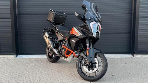 KTM 1290 SUPER ADVENTURE S 2022 | AKRAPOVIC | TECHPACK | VOL, Motoren, Motoren | KTM, Bedrijf, Toermotor, meer dan 35 kW, 2 cilinders