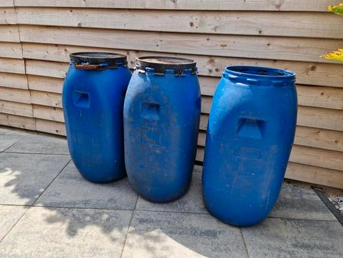 3x regenton/ voerton, Tuin en Terras, Regentonnen, Gebruikt, Kunststof, 150 liter of meer, Ophalen