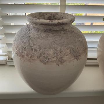 Bloempot beschikbaar voor biedingen