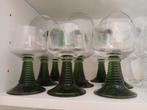 Mooie glazen, 10 stuks, met groene geribbelde poot., Verzamelen, Glas en Borrelglaasjes, Ophalen, Zo goed als nieuw, Overige typen