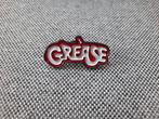 1 mooie pin van Grease te koop, Verzamelen, Ophalen of Verzenden, Nieuw, Overige onderwerpen, Speldje of Pin