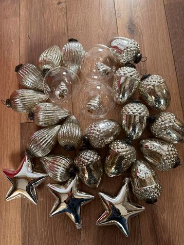 Kerstballen zilver & parelmoer + piek beschikbaar voor biedingen