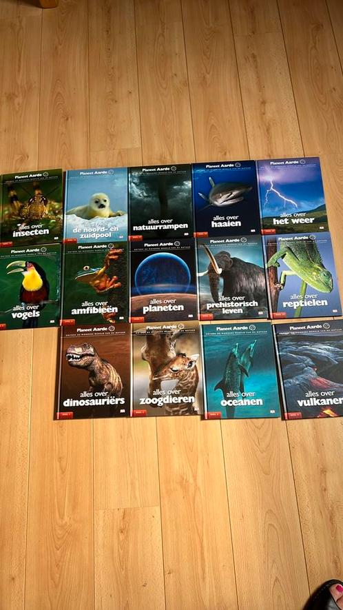 Planert op aarde, Boeken, Encyclopedieën, Zo goed als nieuw, Complete serie, Overige onderwerpen, Ophalen
