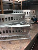 Drinkbakken duiven, Meerdere dieren, Postduif