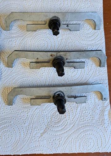 BMW N43 N53 injector klemmen klem beugel clamp e87 e60 f10

 beschikbaar voor biedingen