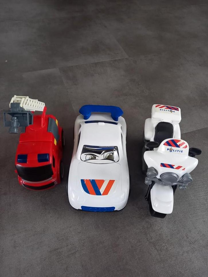 Brandweerwagen, politiewagen en politiemotor, Kinderen en Baby's, Speelgoed | Speelgoedvoertuigen, Gebruikt, Ophalen of Verzenden