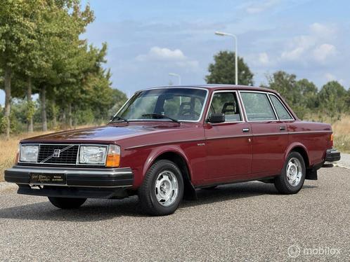 Volvo 244 2.1 GL Overdrive 1980 240, Auto's, Oldtimers, Te koop, Volvo, Benzine, Sedan, Handgeschakeld, Rood, Achterwielaandrijving
