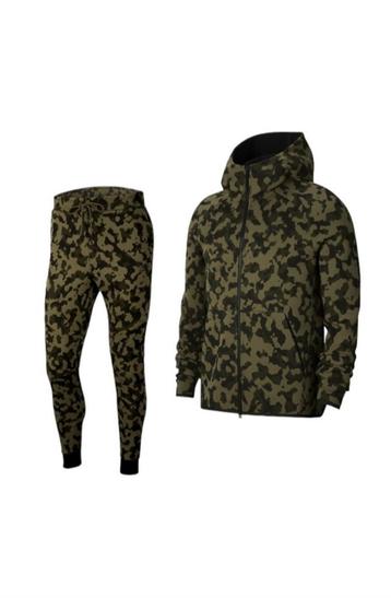 Nike Tech Fleece compleet pak - Maat S (gratis verzending)