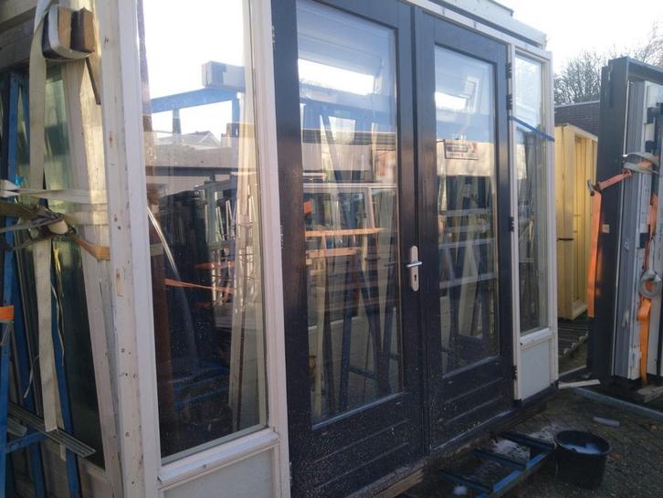 Kozijn met dubbele tuindeuren, Doe-het-zelf en Verbouw, Deuren en Horren, Zo goed als nieuw, Buitendeur, 215 cm of meer, 120 cm of meer