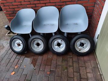 Vier Canta lx velg met band beschikbaar voor biedingen