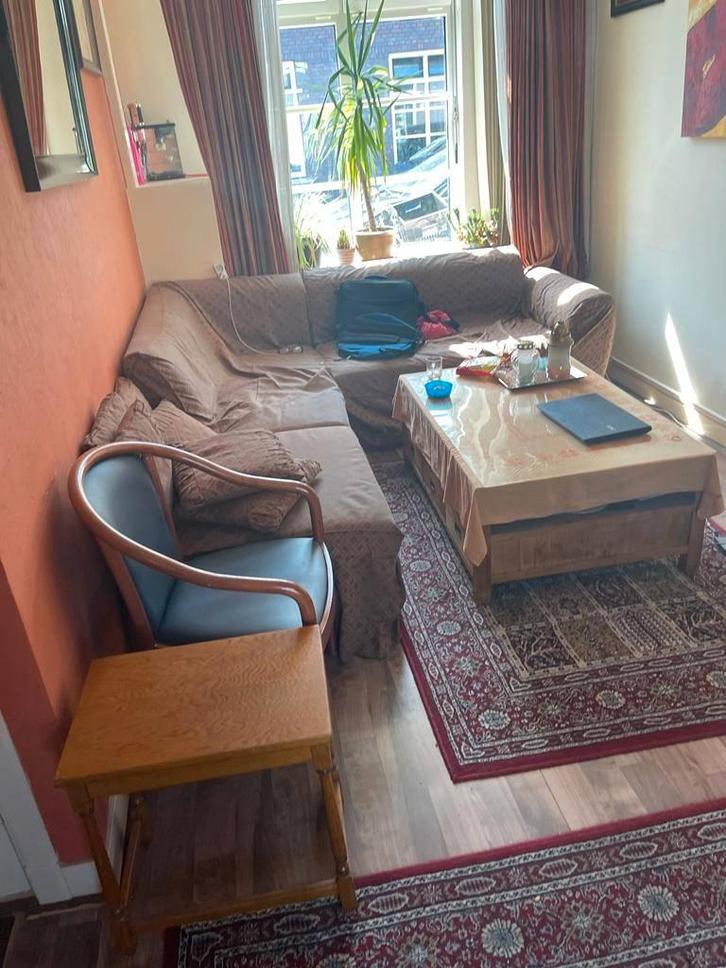 Kamer voor een dame te huur, Huizen en Kamers, Kamers te huur, Den Haag, Minder dan 20 m²