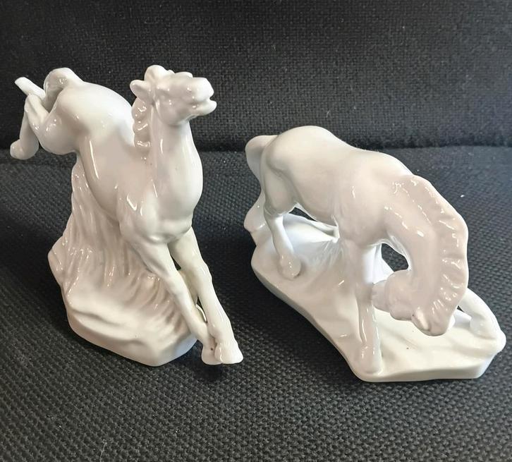 Vintage Porseleinen Paarden Beeldjes - Set van 2, Verzamelen, Beelden en Beeldjes, Zo goed als nieuw, Dier, Verzenden