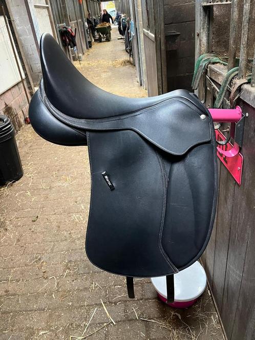 Wintec 500 dressuur hart 18 inch, Dieren en Toebehoren, Paarden en Pony's | Zadels, Nieuw, Dressuur, Ophalen of Verzenden