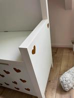 Wit Bankje/Kastje met Gouden Hartjes, Kinderen en Baby's, Kinderkamer | Commodes en Kasten, Gebruikt, Kast, 50 tot 70 cm, Ophalen of Verzenden