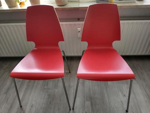 IKEA eetkamerstoelen Vilmar rood 2 stuks (€15 p.st), Huis en Inrichting, Stoelen, Zo goed als nieuw, Twee, Rood, Ophalen