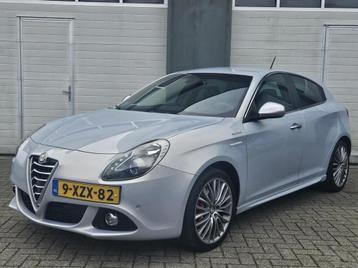 Alfa Romeo Giulietta 1.6 JTDm Exclusive Sportiva|DAB+|Navi|1 beschikbaar voor biedingen