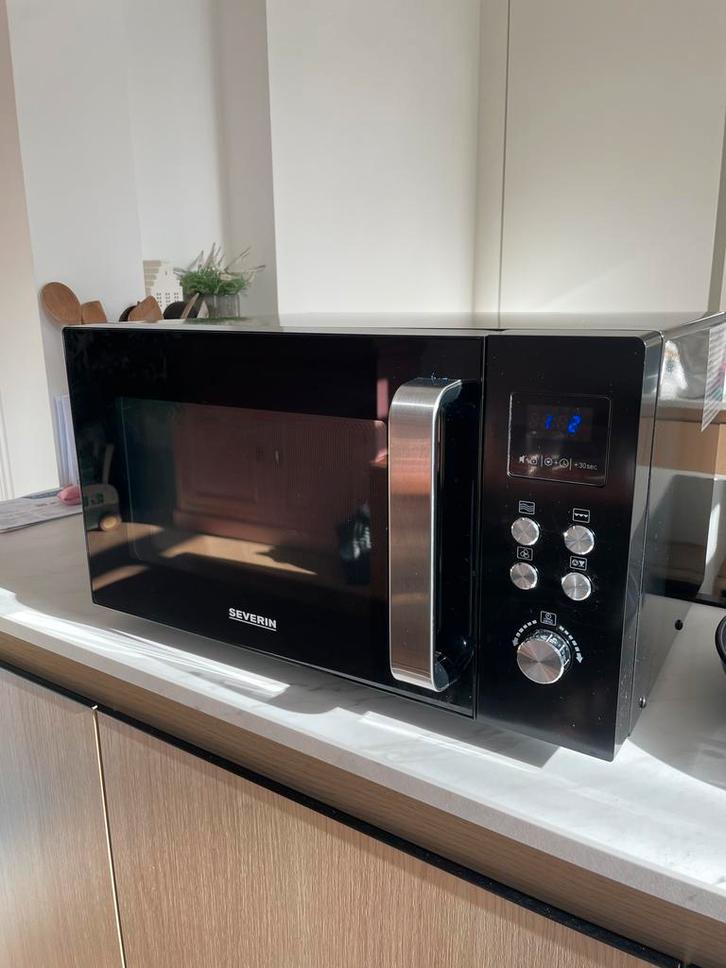 Severin MW 7752 combimagnetron met grill - Zo goed als nieuw, Witgoed en Apparatuur, Magnetrons, Zo goed als nieuw, Vrijstaand