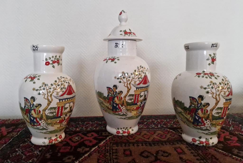 Prachtig chinees kaststel, Ophalen