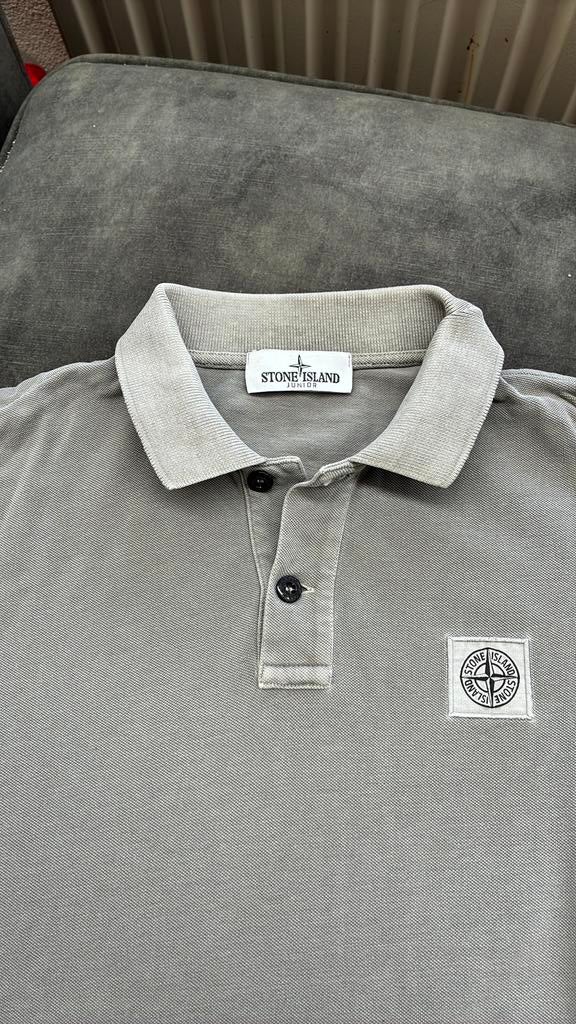 Super mooie polo maat 12 jaar van t merk stone island, Ophalen of Verzenden, Zo goed als nieuw, Jongen, Shirt of Longsleeve