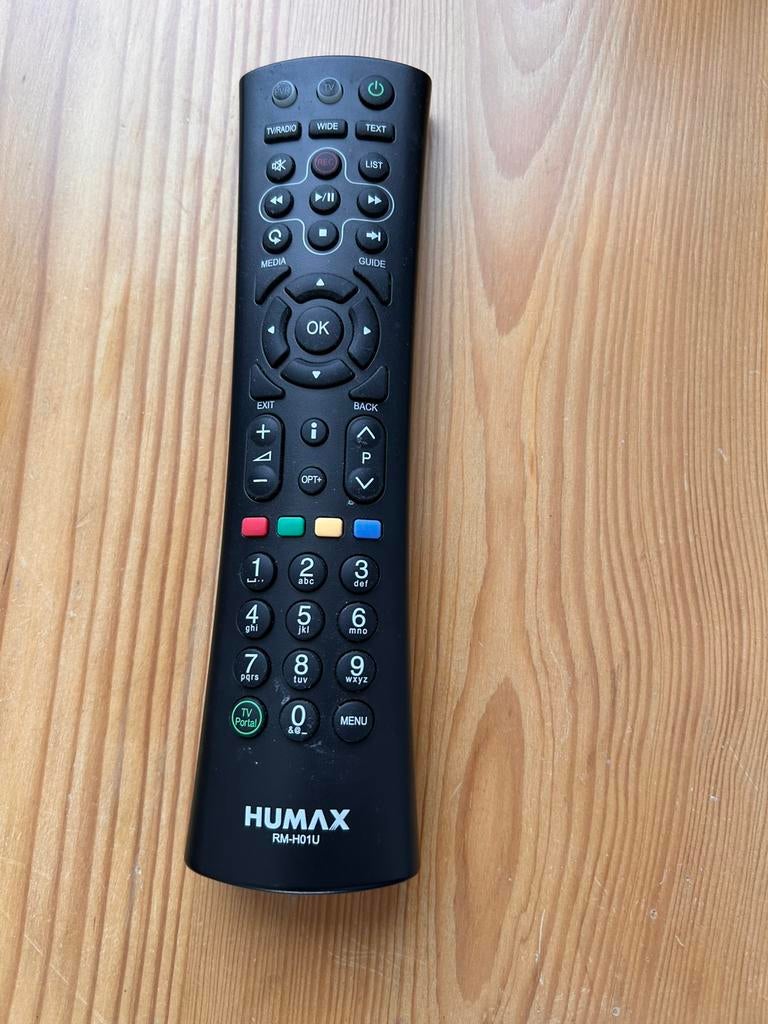 Universele humax afstandsbediening, Audio, Tv en Foto, Afstandsbedieningen, Ophalen of Verzenden, Zo goed als nieuw
