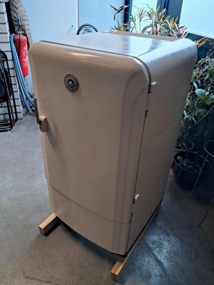 Prachtige retro Electrolux koelkast., Witgoed en Apparatuur, Koelkasten en IJskasten, Niet werkend, Zonder vriesvak, 200 liter of meer