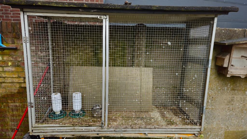 Aluminium vogelkooi, Dieren en Toebehoren, Vogels | Hokken en Kooien, Ophalen, Gebruikt, Aluminium, Vogelkooi