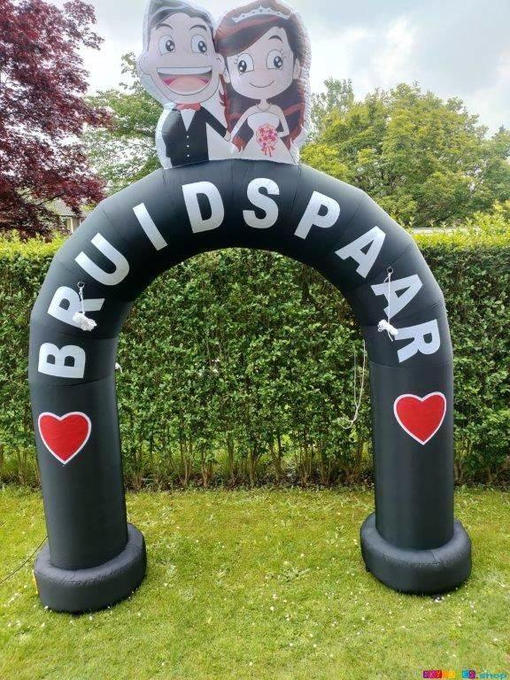 Opblaasboog Bruidspaar 3,5 mtr Skytubesshop, Hobby en Vrije tijd, Feestartikelen, Nieuw, Versiering, Geboorte of Huwelijk, Ophalen of Verzenden