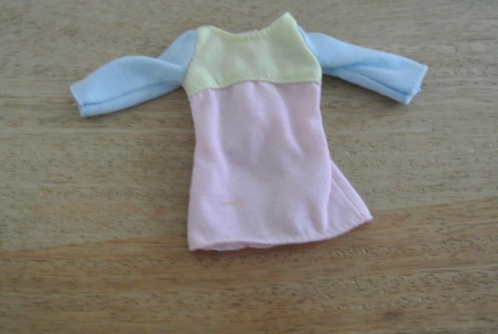 Barbie Kleertjes Happy Family/nr. 50, Verzamelen, Poppen, Ophalen of Verzenden, Gebruikt, Kleertjes