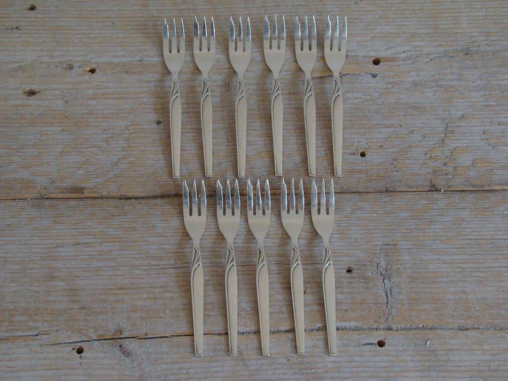 11x Taartvorkje, verzilverd, Sola 100 PAOLA, gaaf