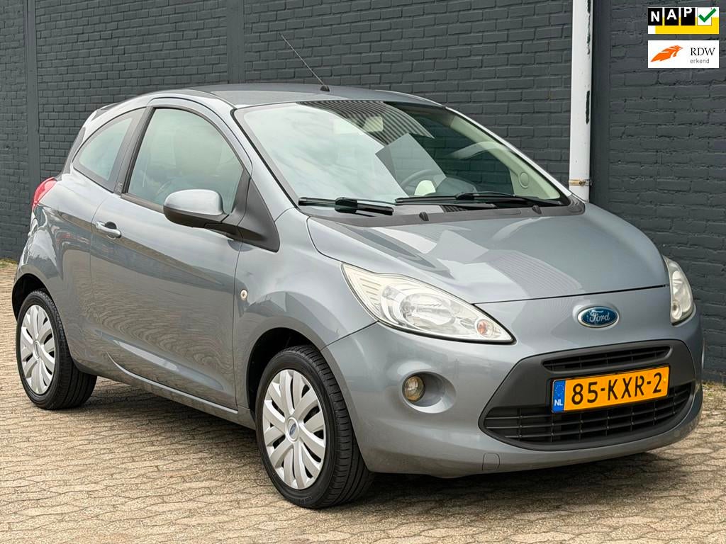 Ford Ka 1.2 Titanium AIRCO-CLIMA PDC NIEUW APK NAP, Auto's, Voorwielaandrijving, Stof, Gebruikt, 4 cilinders