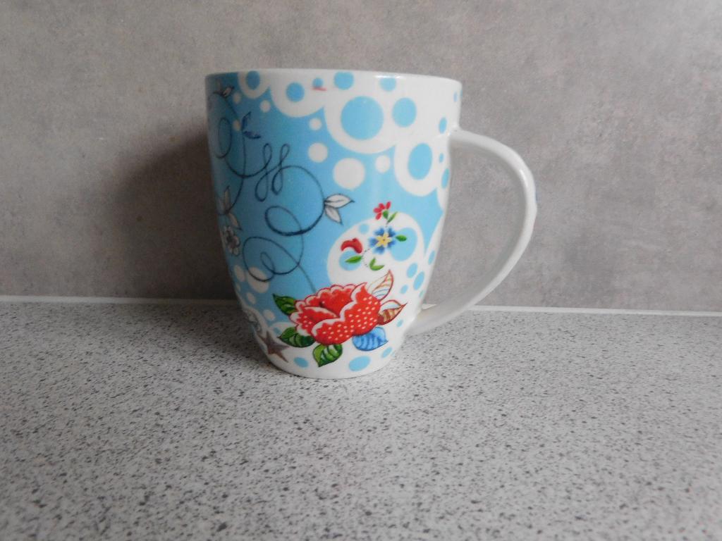 Mok 250 ml. Poekie No Guts no Glory, Ophalen of Verzenden, Zo goed als nieuw, Overige stijlen, Kop(pen) en/of Schotel(s)