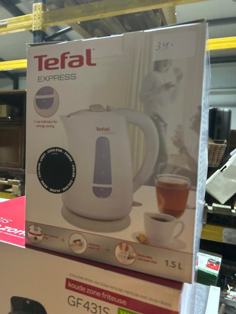 Tefal Express waterkoker- nieuw in doos, Witgoed en Apparatuur, Waterkokers, 1 tot 2 liter, Ophalen of Verzenden, Nieuw, Draadloos
