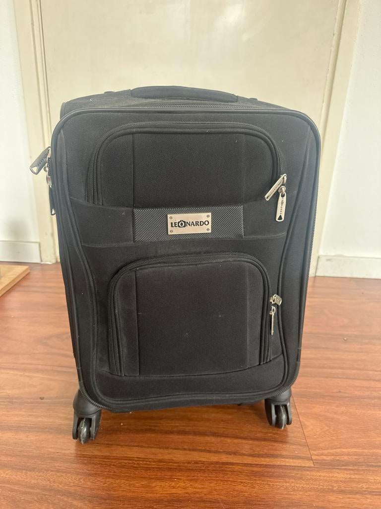 Zwarte Leonardo reiskoffer met wieltjes, Ophalen, 40 tot 60 cm, Gebruikt, 20 tot 30 cm