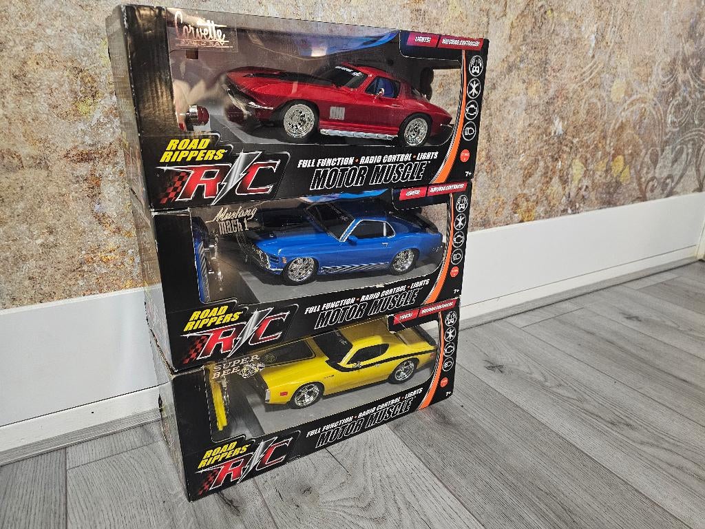 Radiografisch bestuurbare autos, Ophalen of Verzenden, Nieuw, Overige schalen, Auto onroad