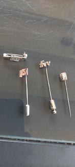 4 ZILVER GEMERKTE PINNEN
., Ophalen of Verzenden