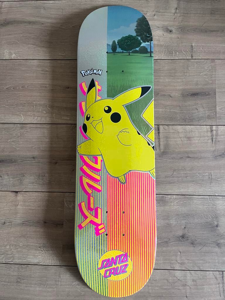 Santa Cruz Pokemon Pikachu Skateboard - Nieuw in seal!, Sport en Fitness, Skateboarden, Ophalen, Nieuw, Skateboard