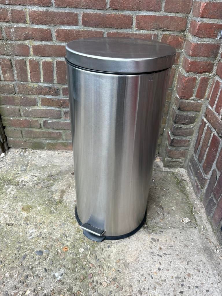 Brabantia prullenbak 30 liter, Ophalen, Met pedaal, 50 tot 75 cm, Rvs