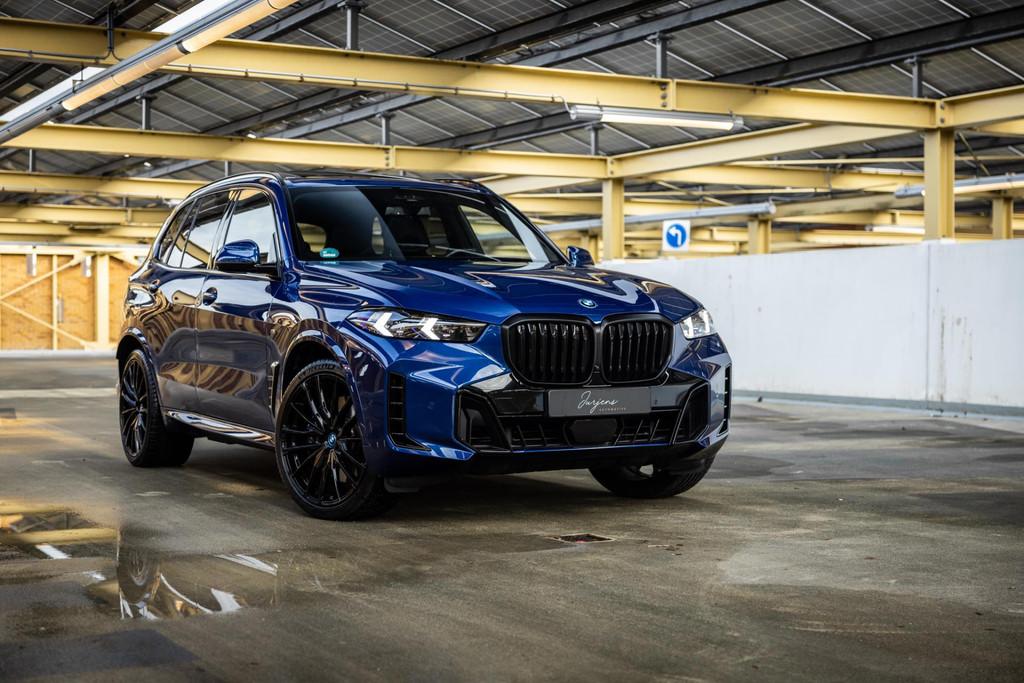 BMW X5 XDrive 50e M-Sport | Individual | M Massage Zetels |, Gebruikt, 2395 kg, Blauw, Bedrijf
