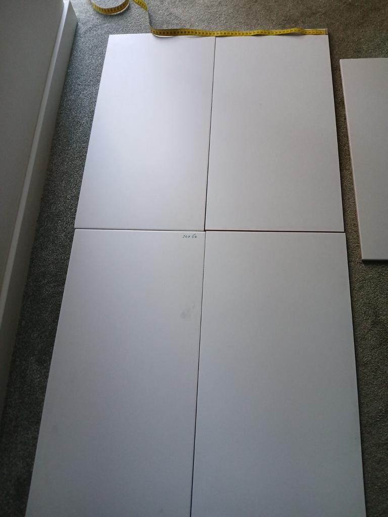4 witte nieuwe tegels 30 x60 cm, Tuin en Terras, Ophalen of Verzenden, Nieuw